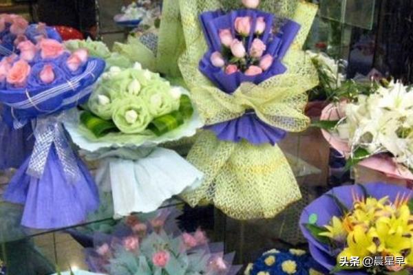 怎么样开花店（怎么样开花店做生意）