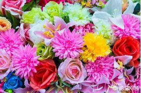 夏天鲜花如何保鲜更长时间（夏天 鲜花）